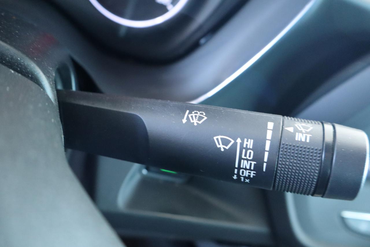 Chevrolet Camaro 2dr Cpe 1LT 2017