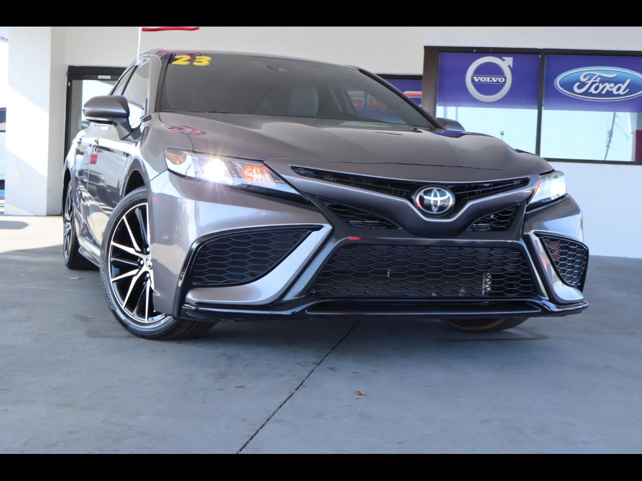 Toyota Camry SE Nightshade Auto (Natl) 2023