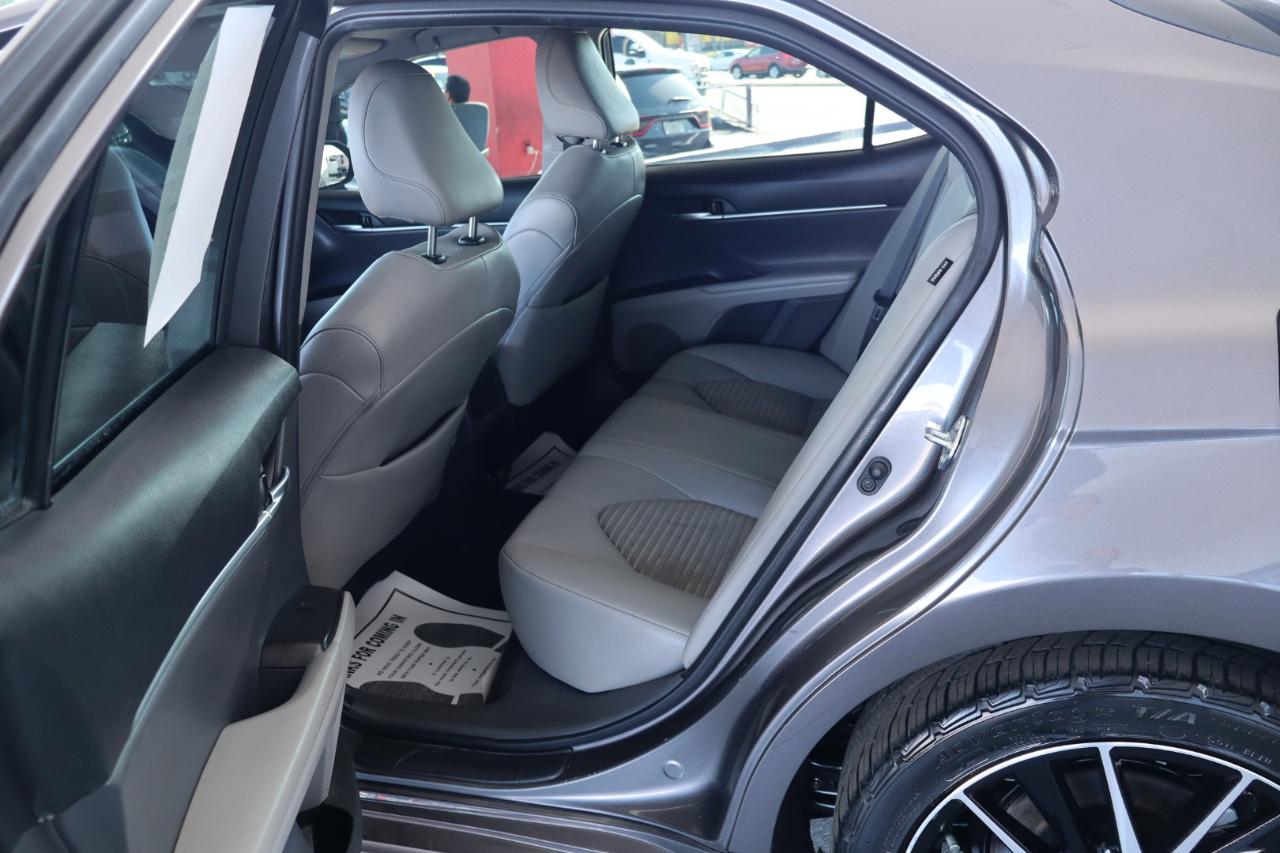 Toyota Camry SE Nightshade Auto (Natl) 2023