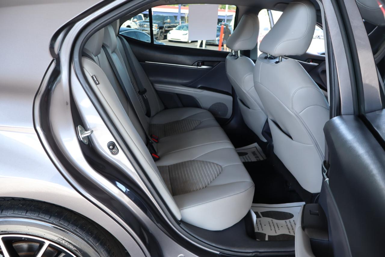 Toyota Camry SE Nightshade Auto (Natl) 2023