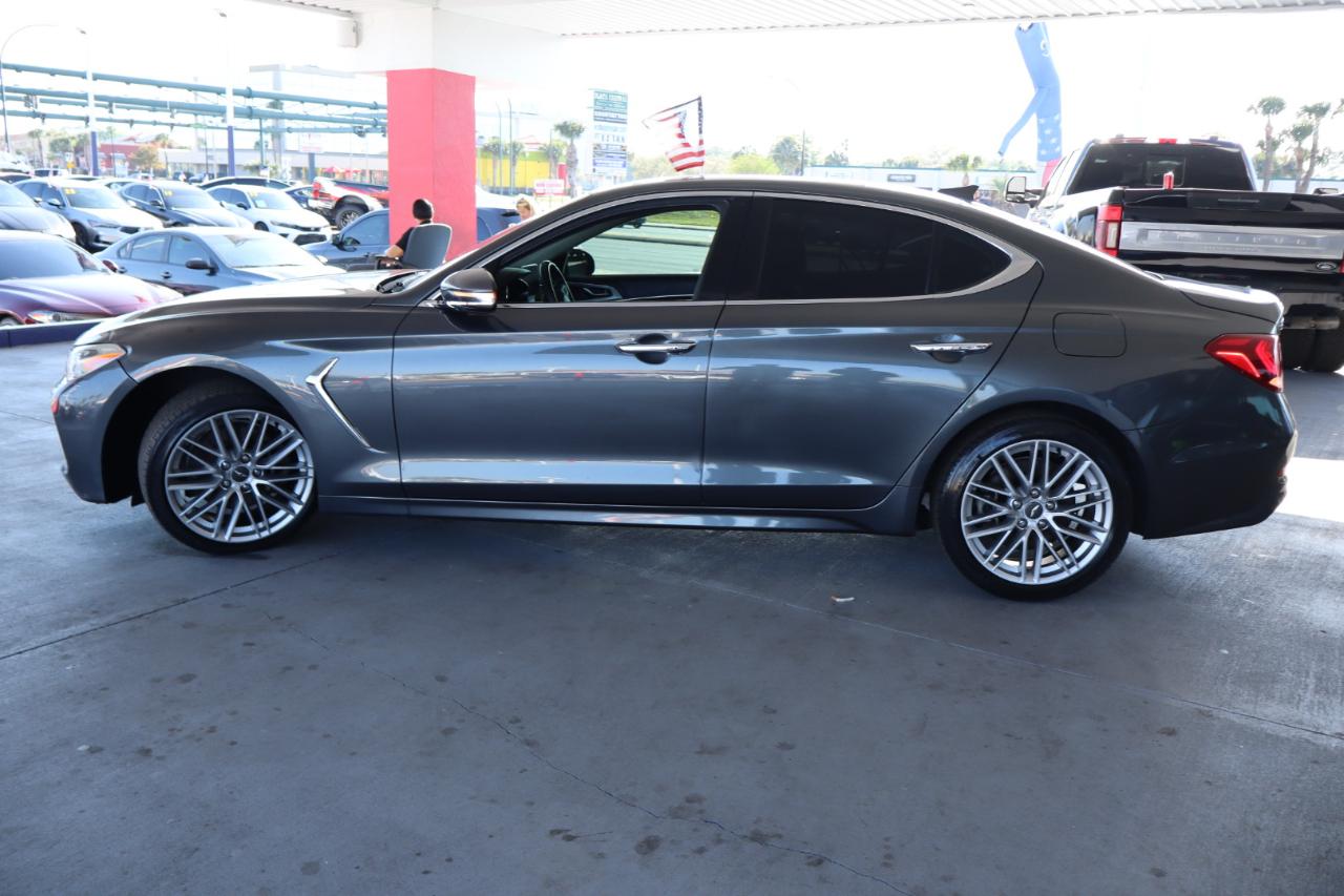 Genesis G70 2.0T RWD 2021