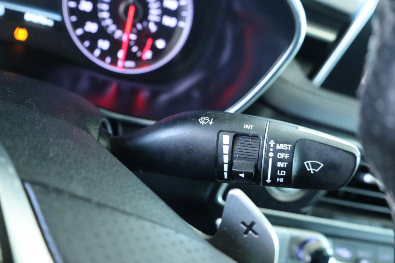 Genesis G70 2.0T RWD 2021