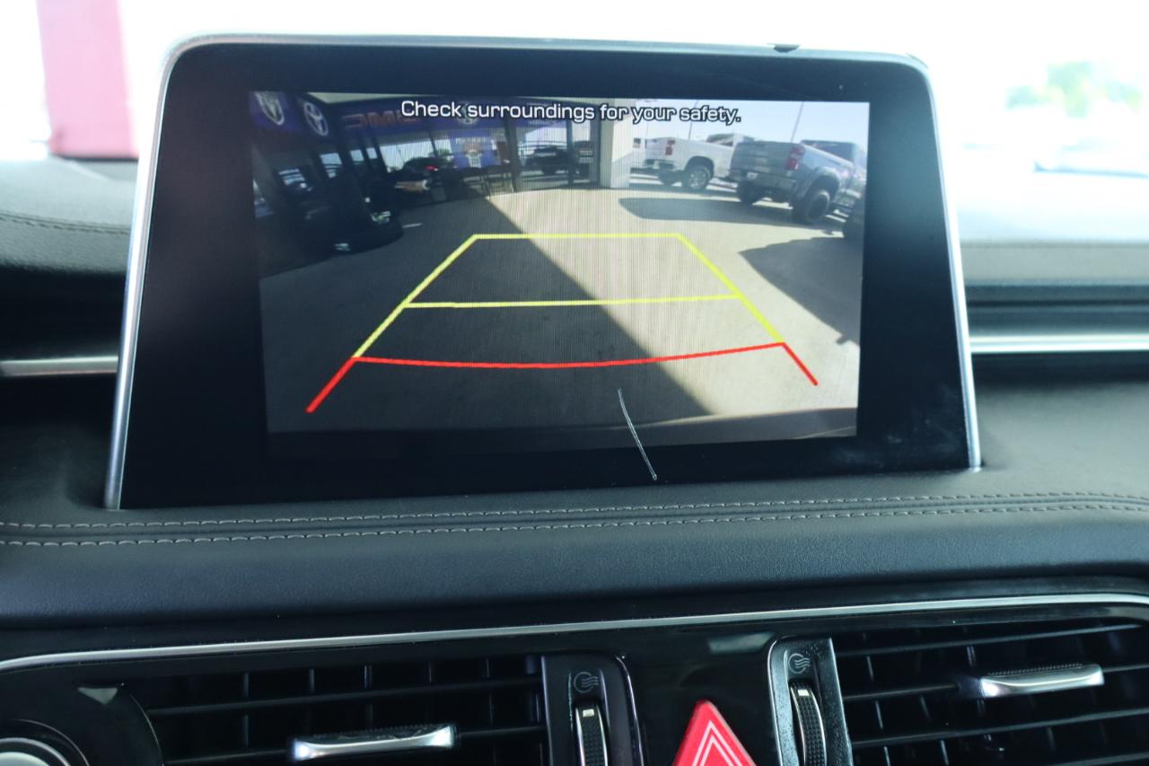 Genesis G70 2.0T RWD 2021