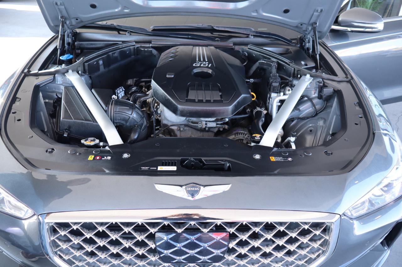 Genesis G70 2.0T RWD 2021