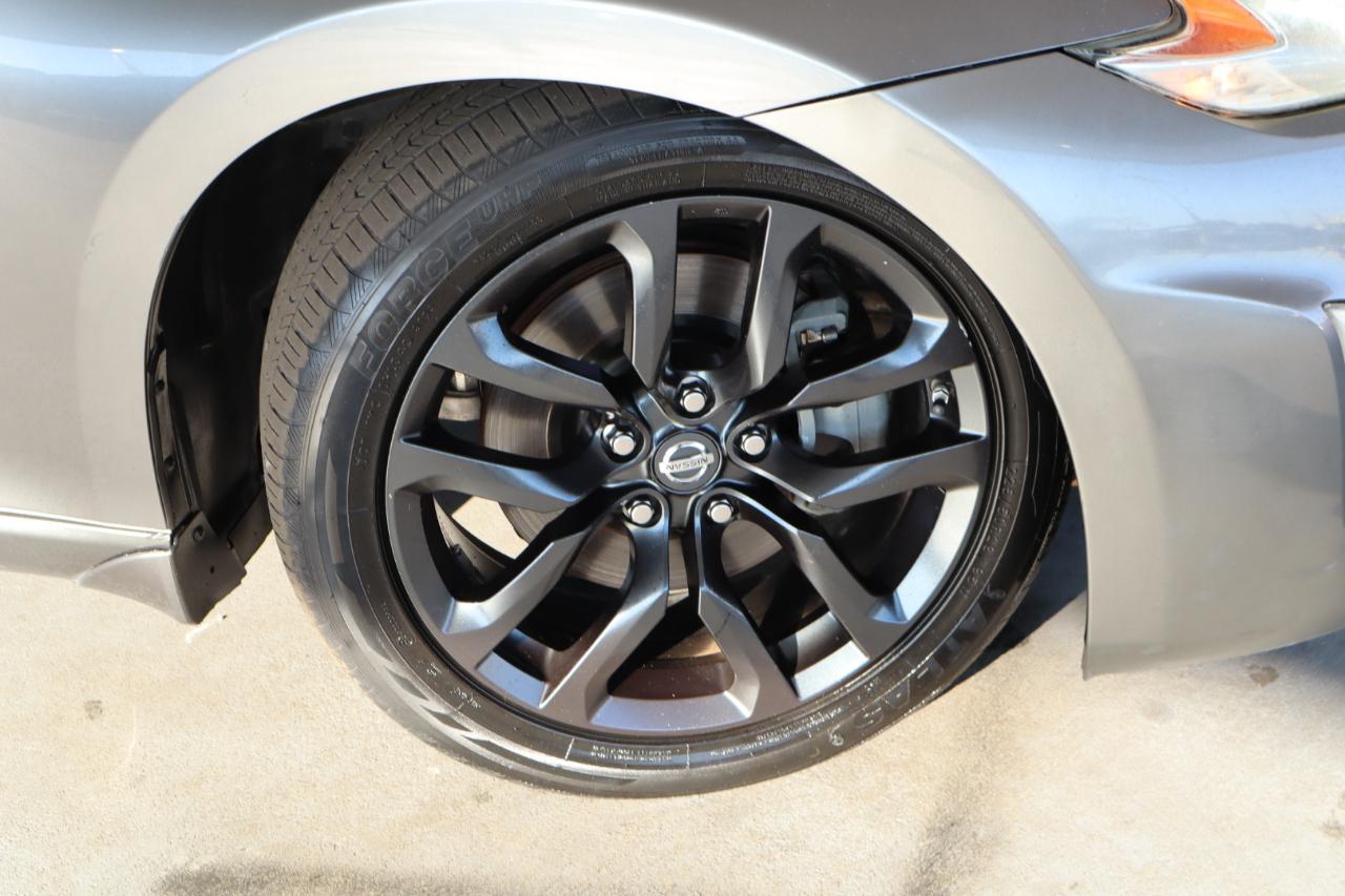 Nissan 370Z 2dr Cpe Auto 2015