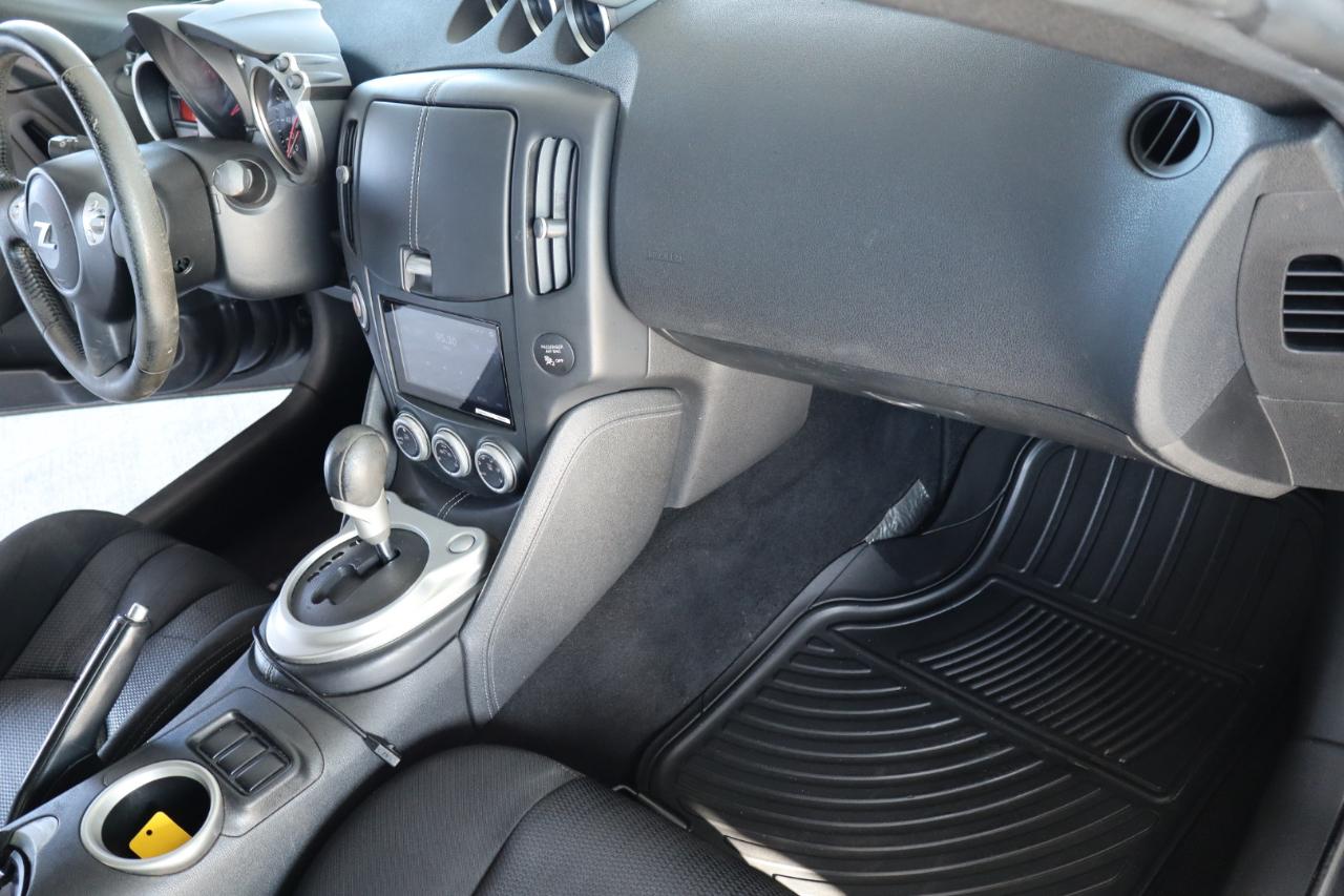 Nissan 370Z 2dr Cpe Auto 2015