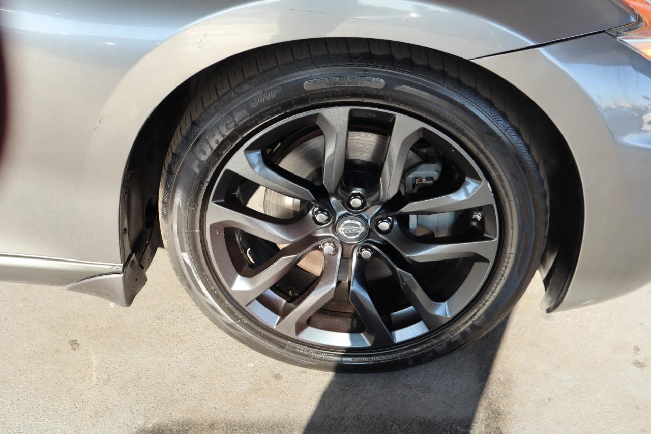 Nissan 370Z 2dr Cpe Auto 2015