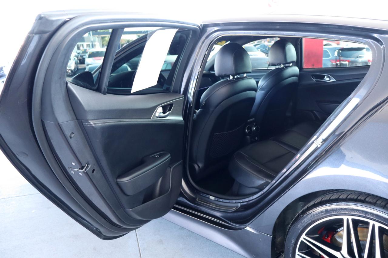 Kia Stinger GT1 AWD 2022