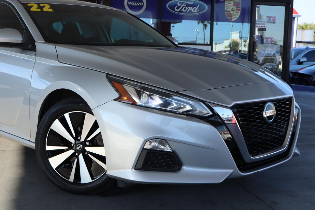 Nissan Altima 2.5 SV Sedan 2022
