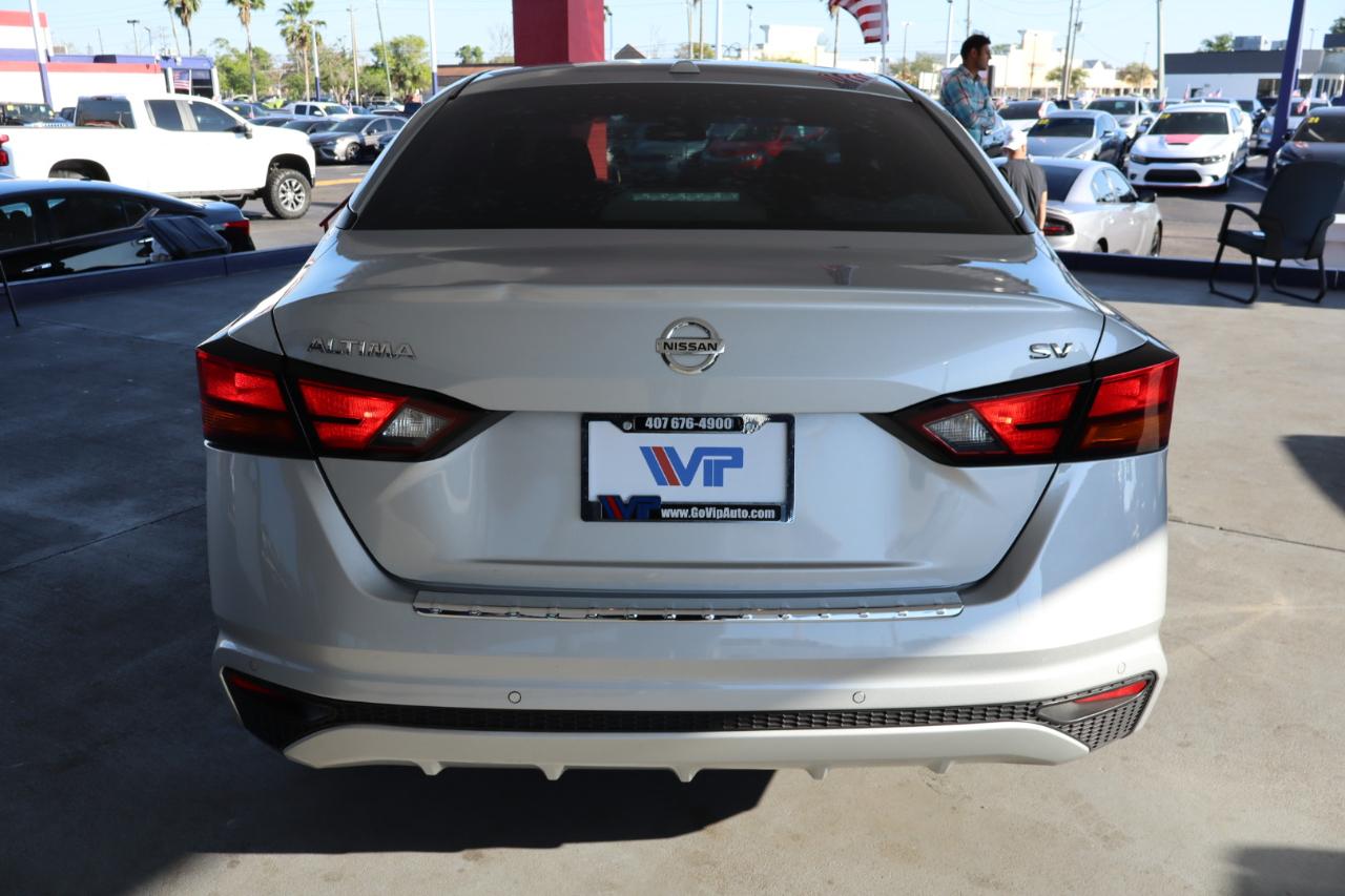 Nissan Altima 2.5 SV Sedan 2022