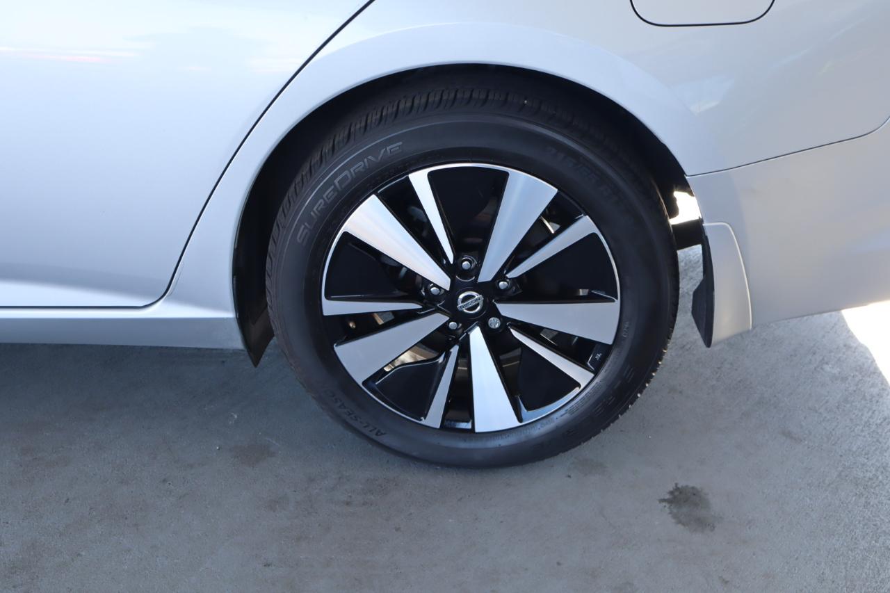 Nissan Altima 2.5 SV Sedan 2022