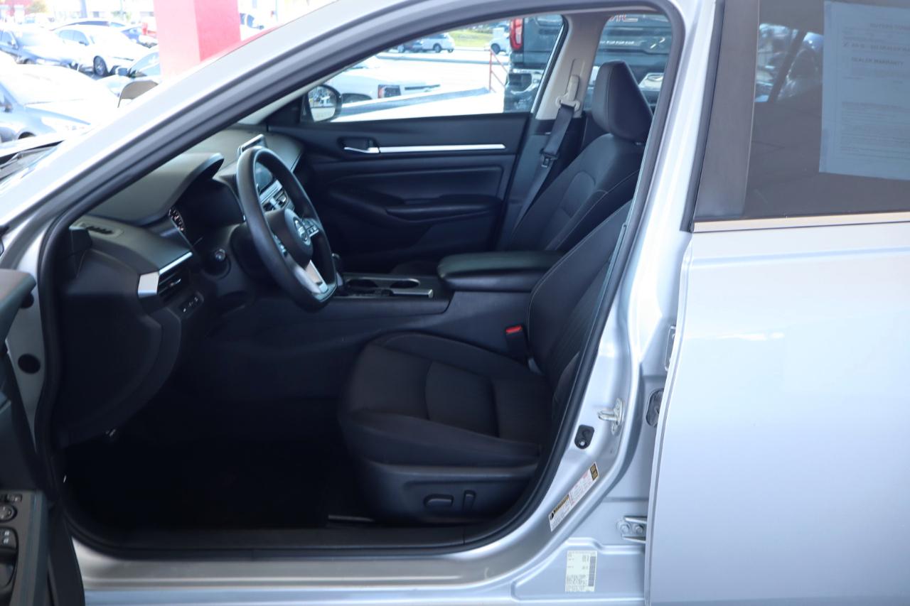 Nissan Altima 2.5 SV Sedan 2022