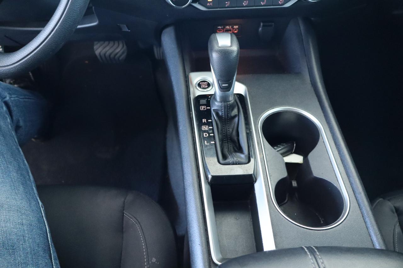 Nissan Altima 2.5 SV Sedan 2022