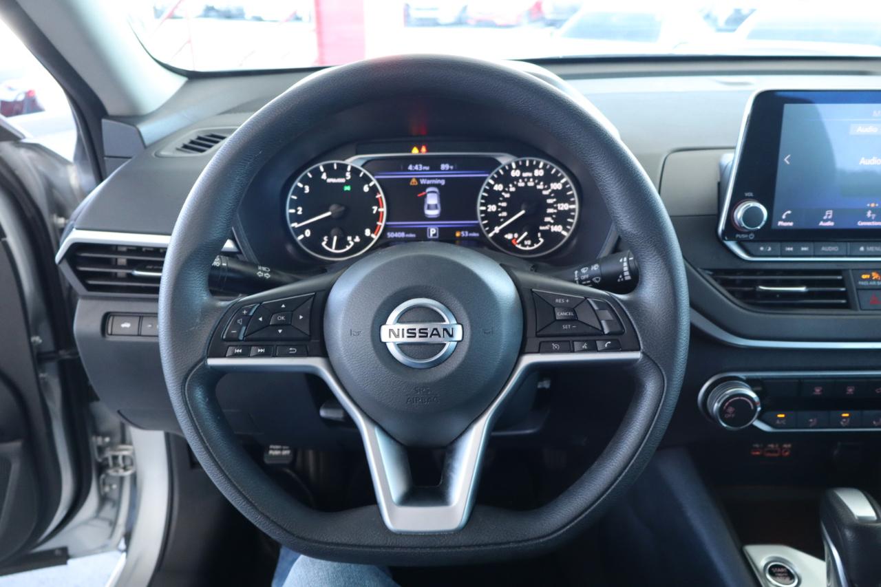 Nissan Altima 2.5 SV Sedan 2022