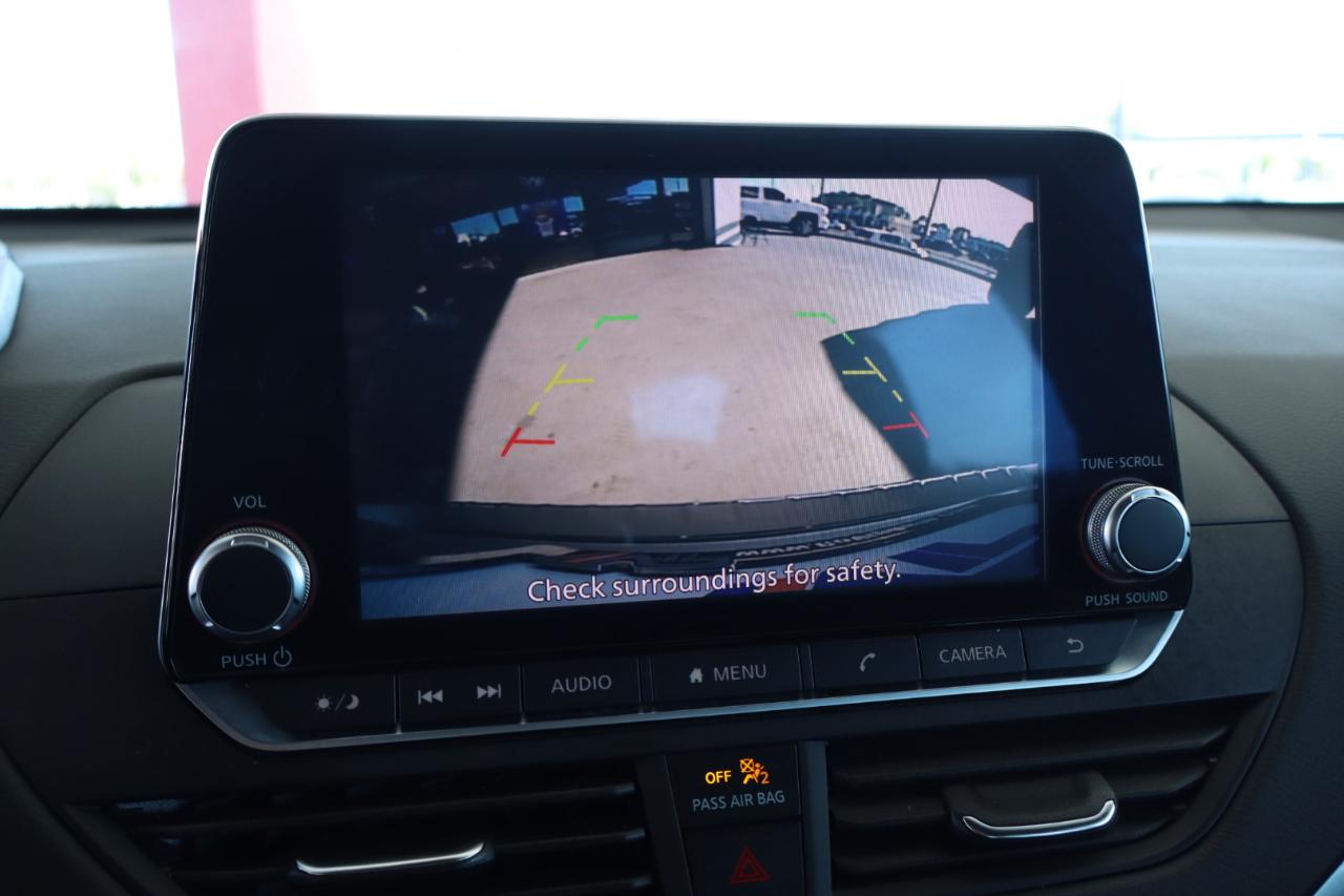 Nissan Altima 2.5 SV Sedan 2022