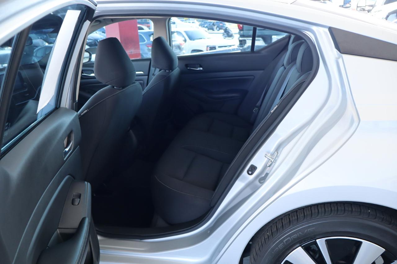 Nissan Altima 2.5 SV Sedan 2022