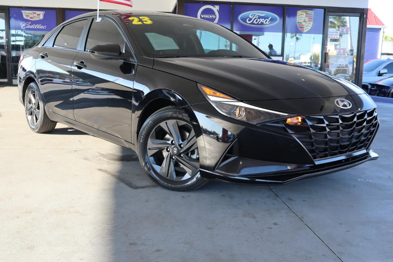 Hyundai Elantra SEL IVT 2023