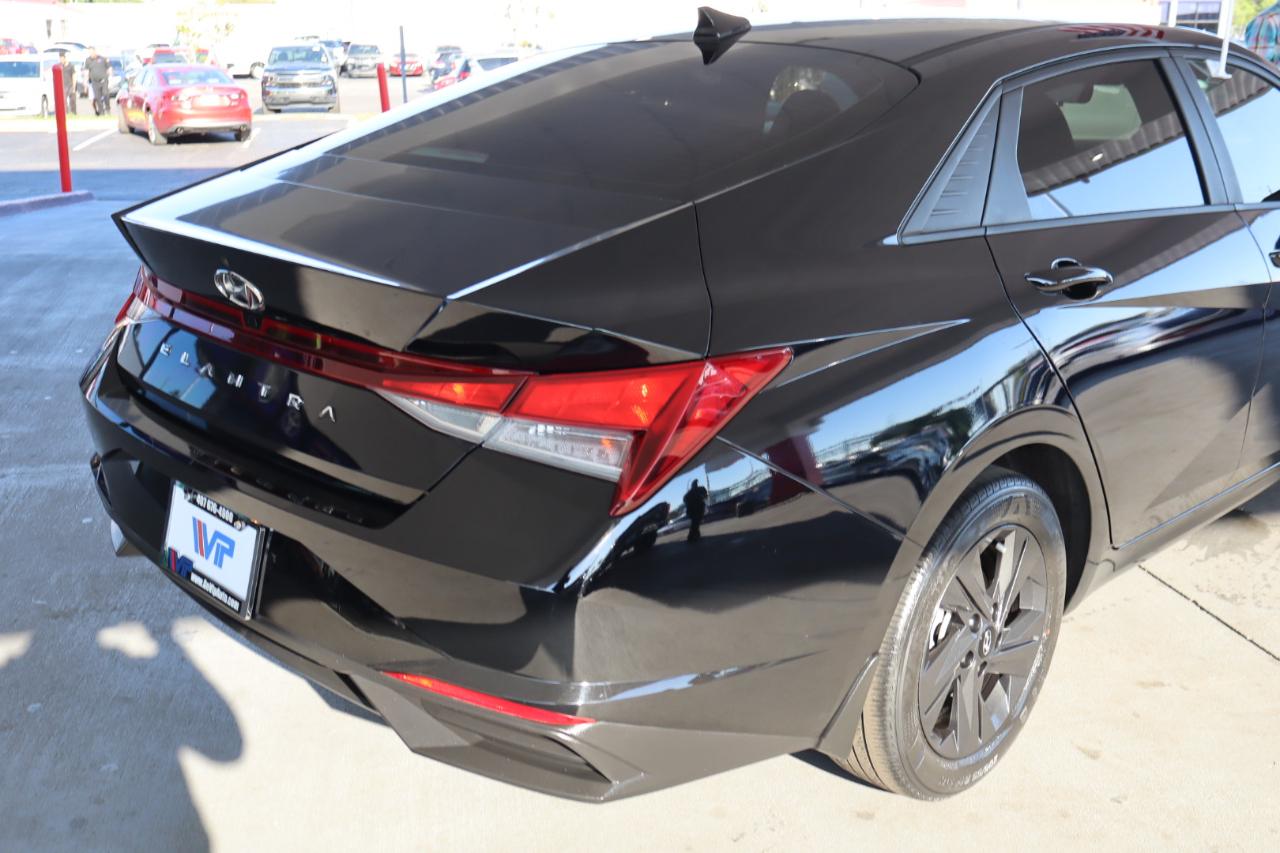 Hyundai Elantra SEL IVT 2023