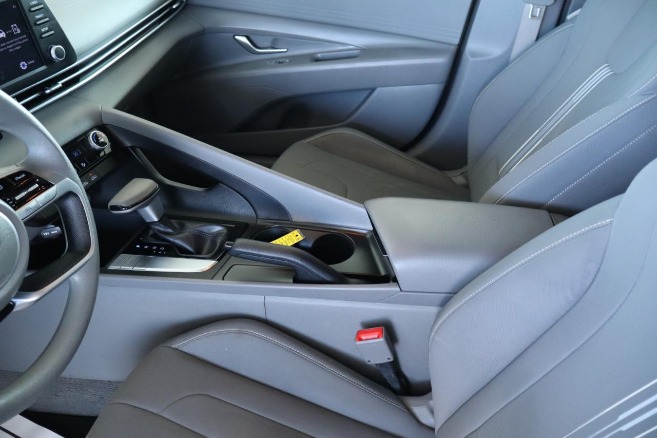 Hyundai Elantra SEL IVT 2023