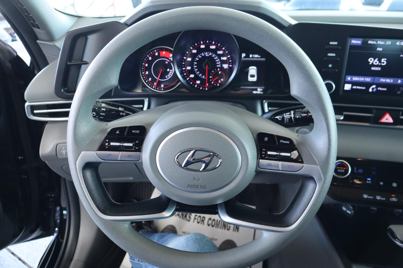 Hyundai Elantra SEL IVT 2023