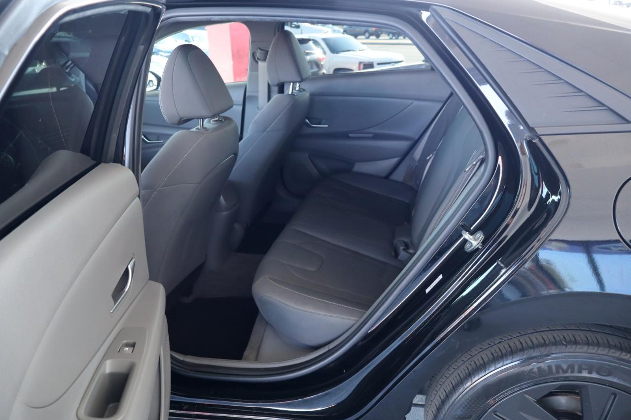 Hyundai Elantra SEL IVT 2023