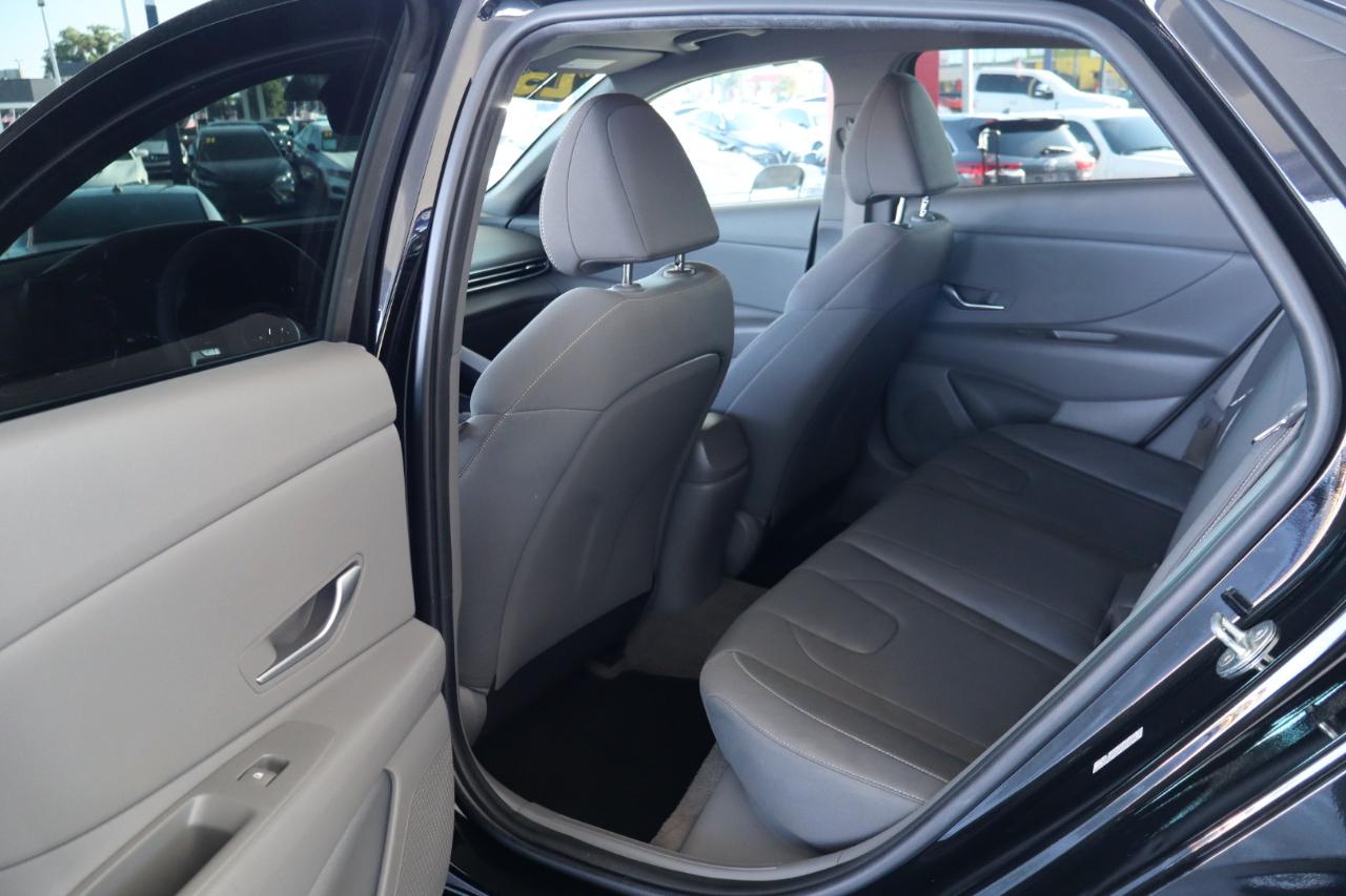 Hyundai Elantra SEL IVT 2023