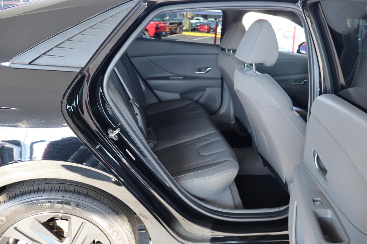 Hyundai Elantra SEL IVT 2023