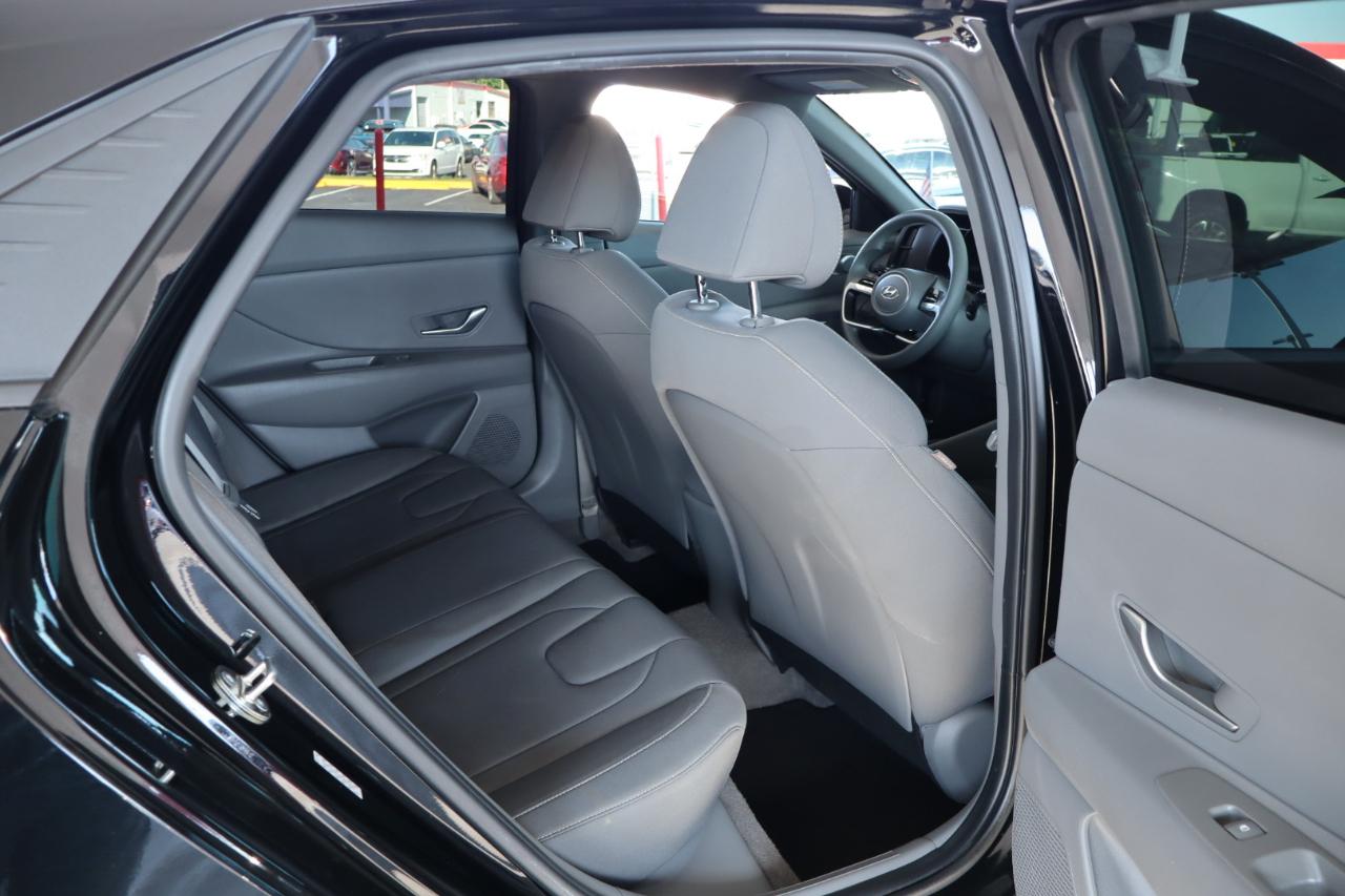 Hyundai Elantra SEL IVT 2023