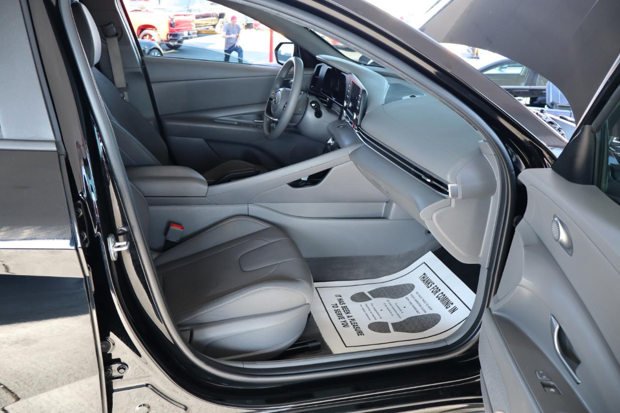 Hyundai Elantra SEL IVT 2023