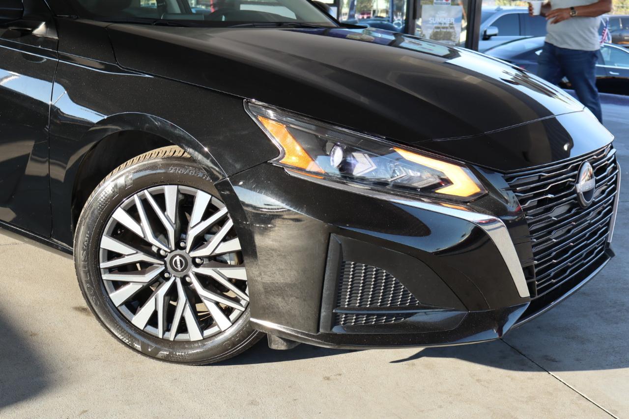 Nissan Altima 2.5 SV Sedan 2024