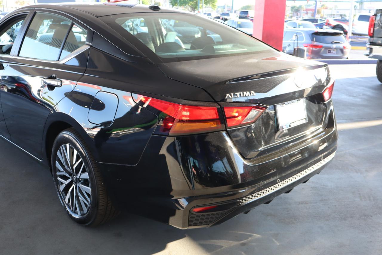 Nissan Altima 2.5 SV Sedan 2024