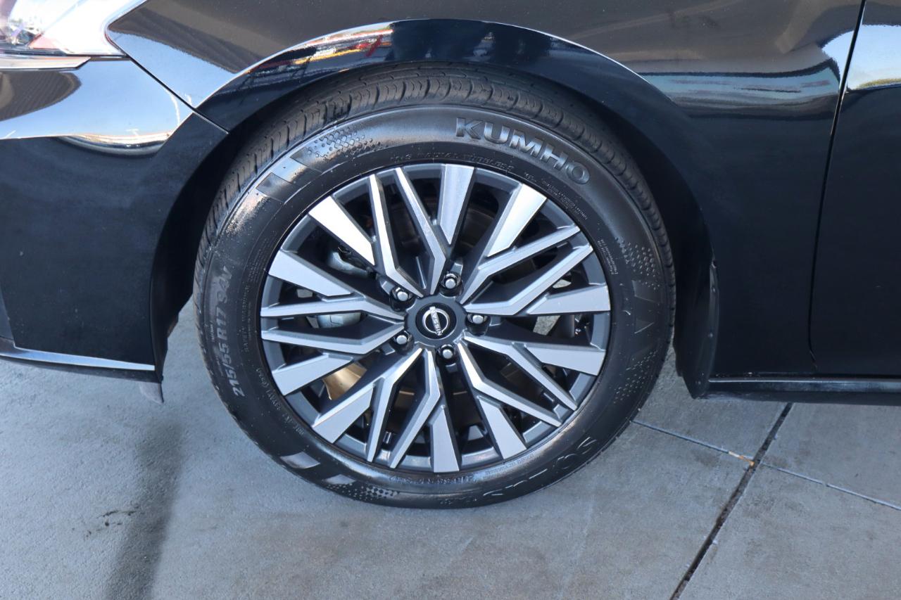 Nissan Altima 2.5 SV Sedan 2024