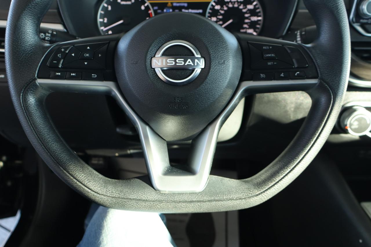 Nissan Altima 2.5 SV Sedan 2024