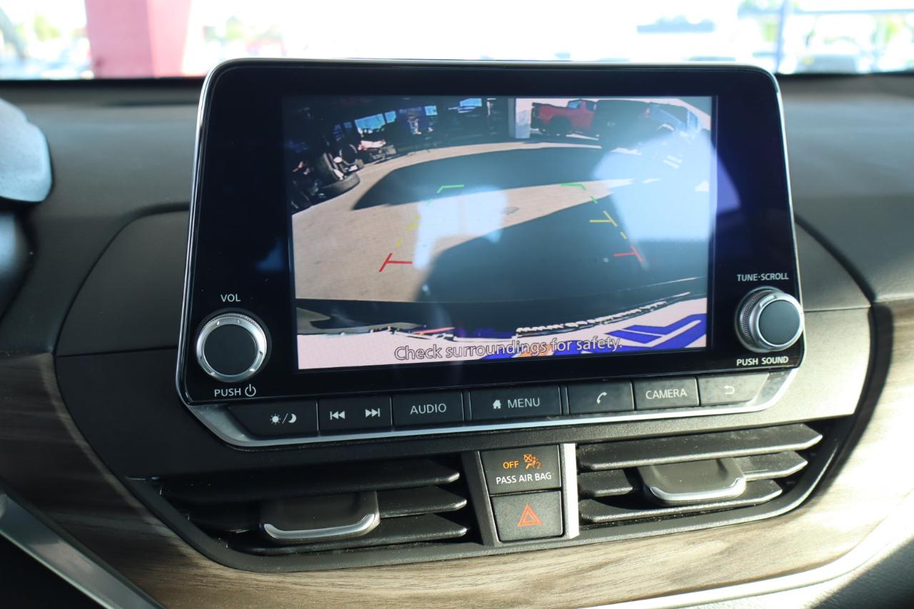 Nissan Altima 2.5 SV Sedan 2024