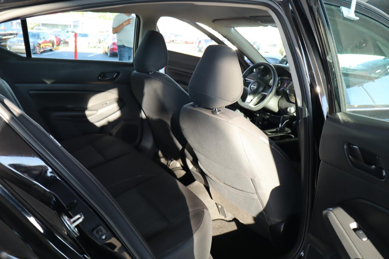 Nissan Altima 2.5 SV Sedan 2024