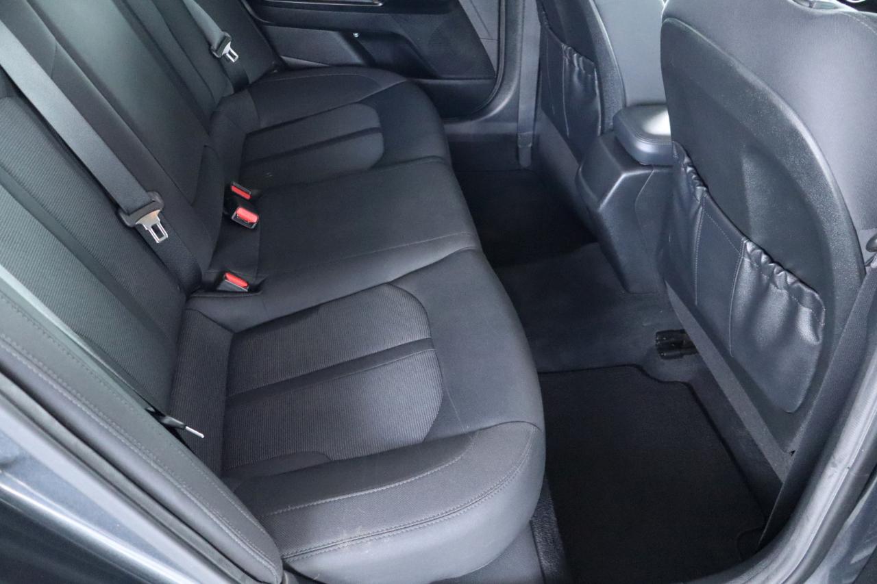 Kia K5 LXS Auto FWD 2021