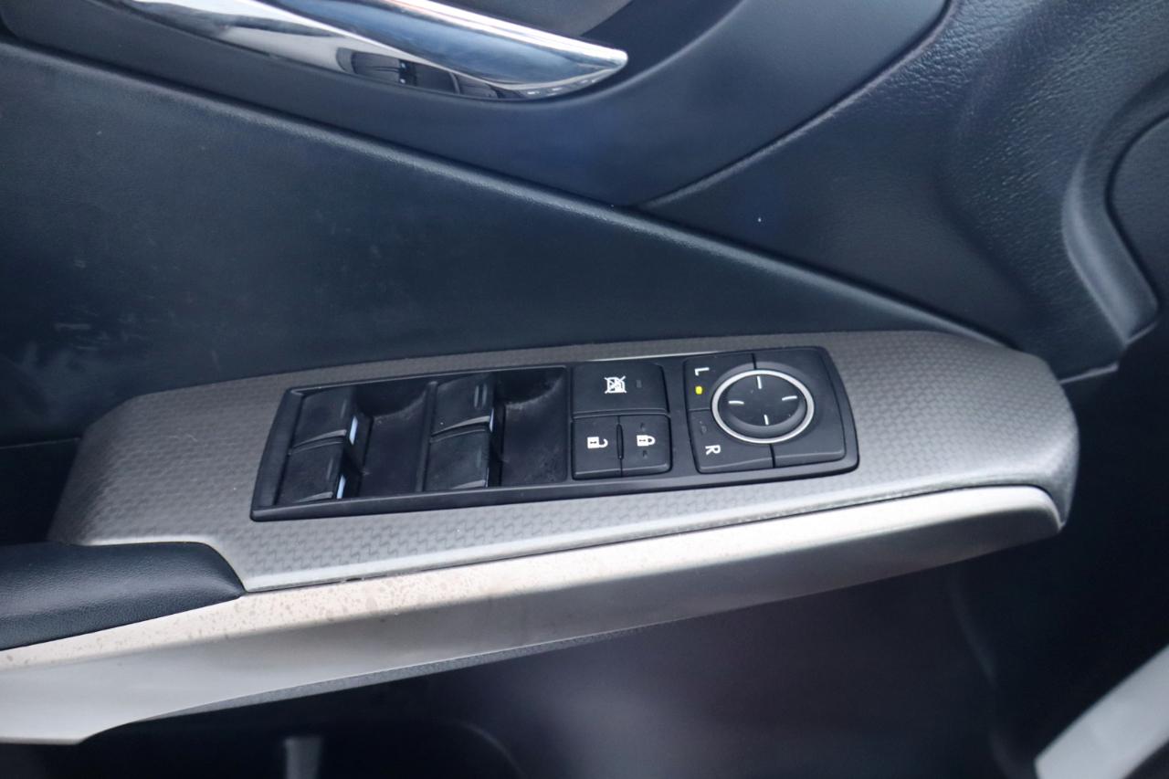Lexus IS 250 4dr Sport Sdn RWD 2015