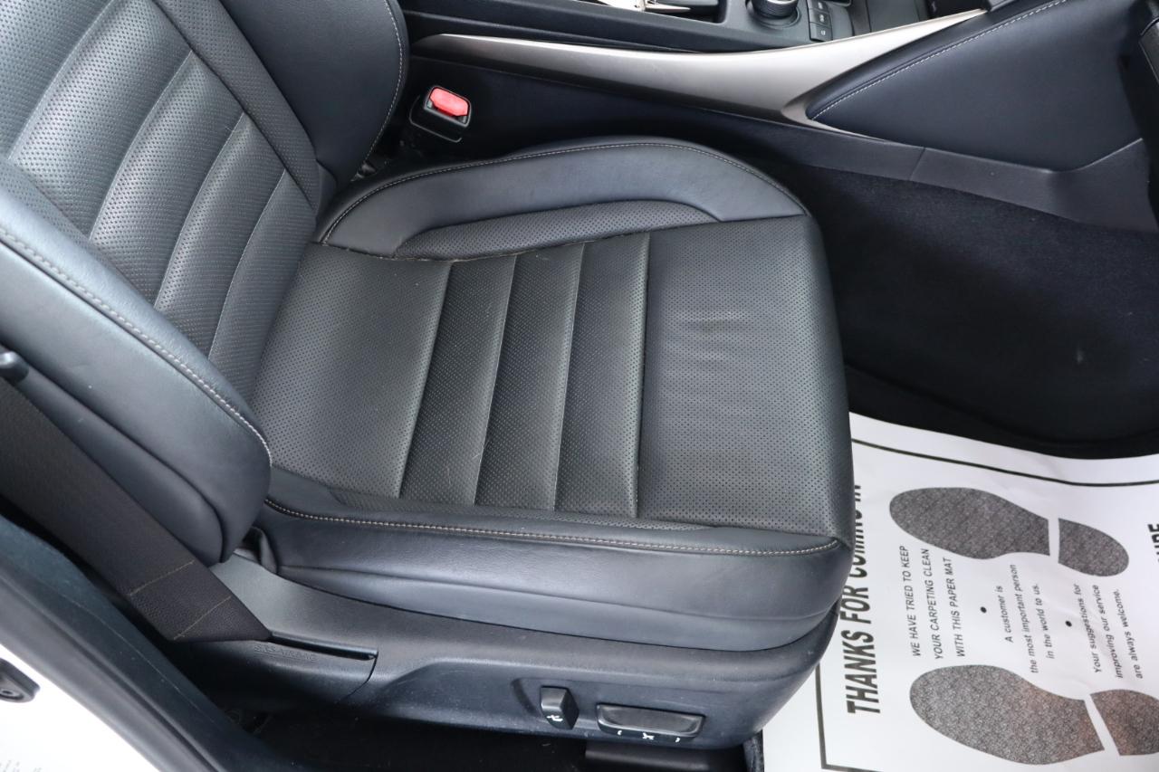 Lexus IS 250 4dr Sport Sdn RWD 2015