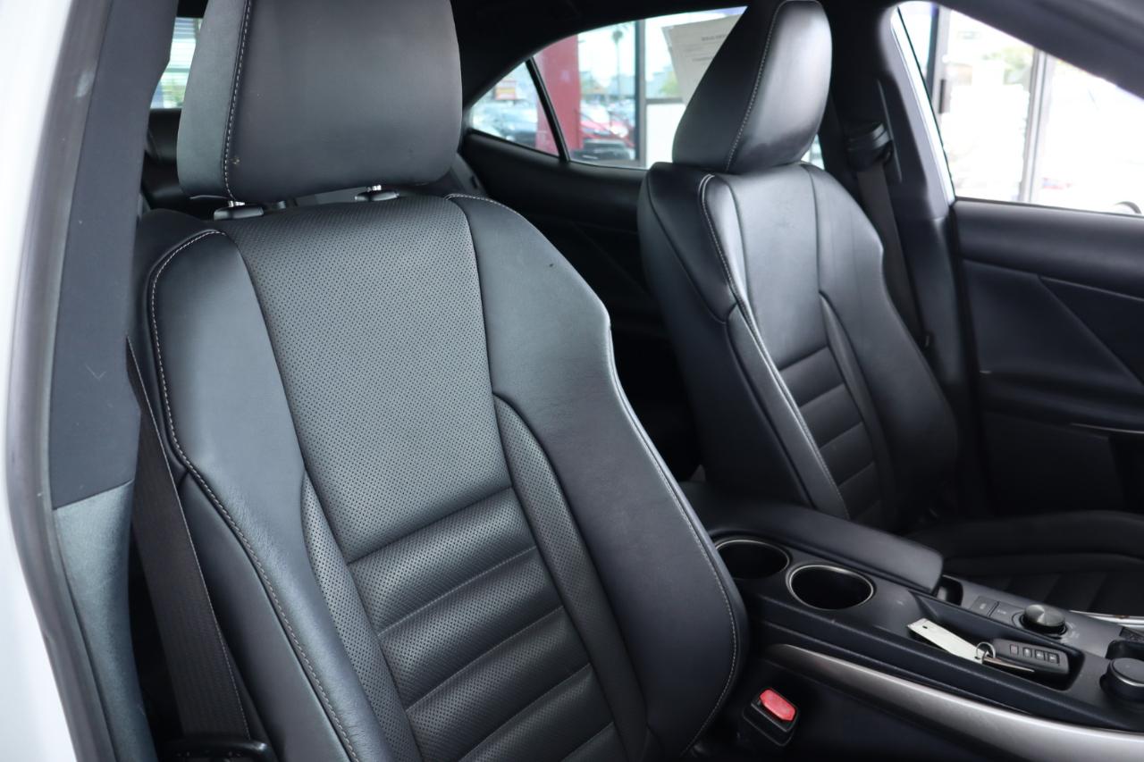 Lexus IS 250 4dr Sport Sdn RWD 2015