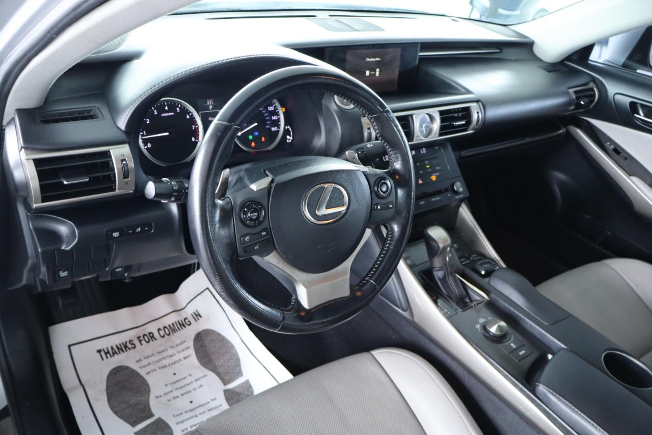 Lexus IS 250 4dr Sport Sdn AWD 2015