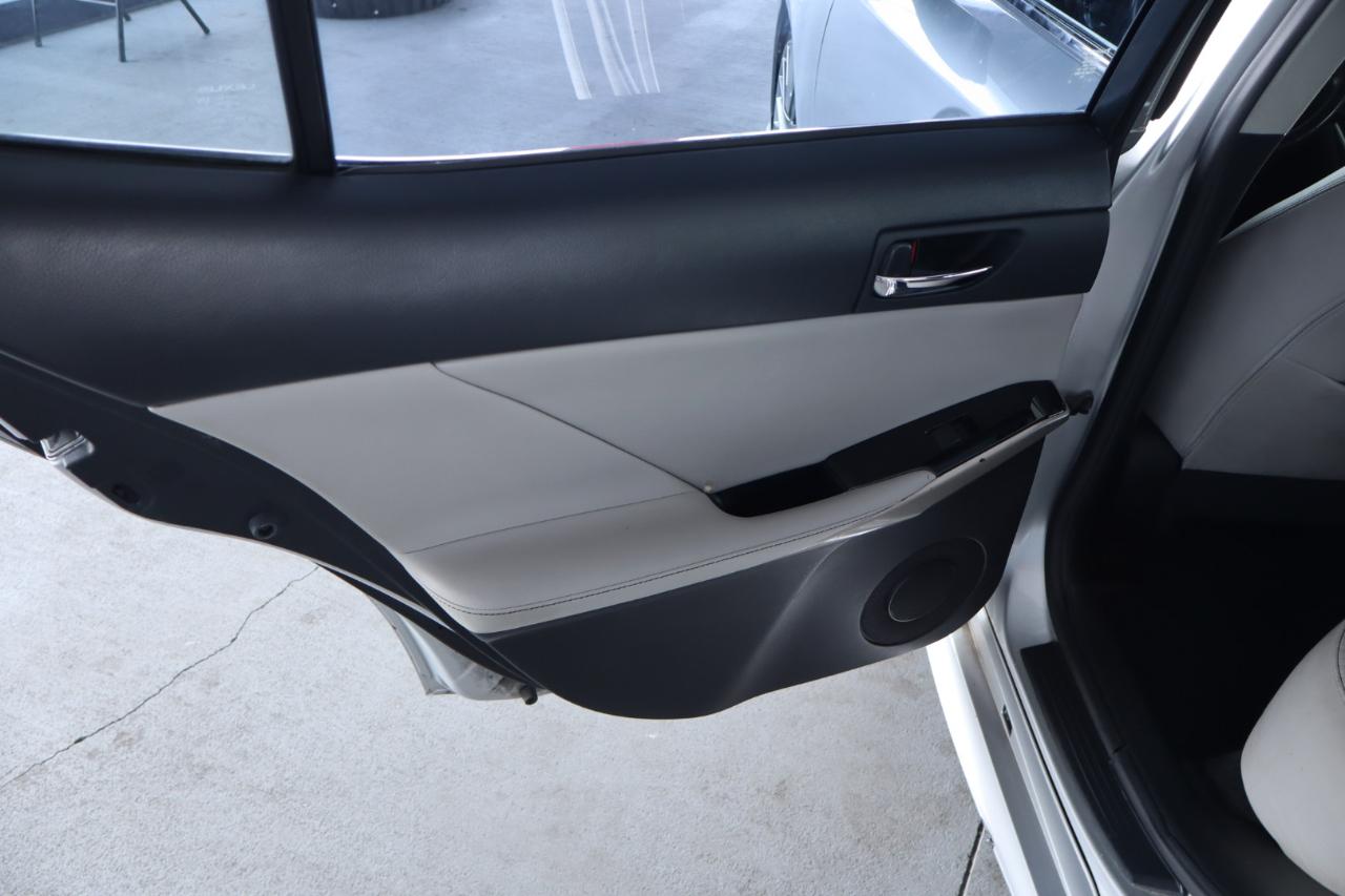 Lexus IS 250 4dr Sport Sdn AWD 2015