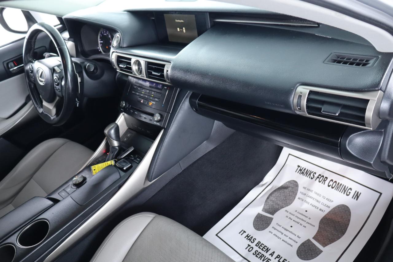 Lexus IS 250 4dr Sport Sdn AWD 2015