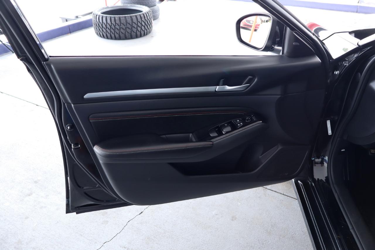 Nissan Altima 2.5 SR Sedan 2023