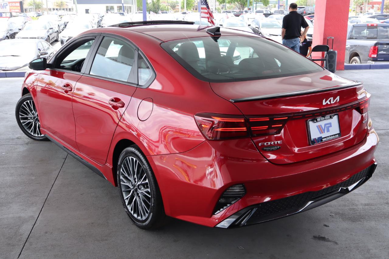 Kia Forte GT-Line IVT 2024