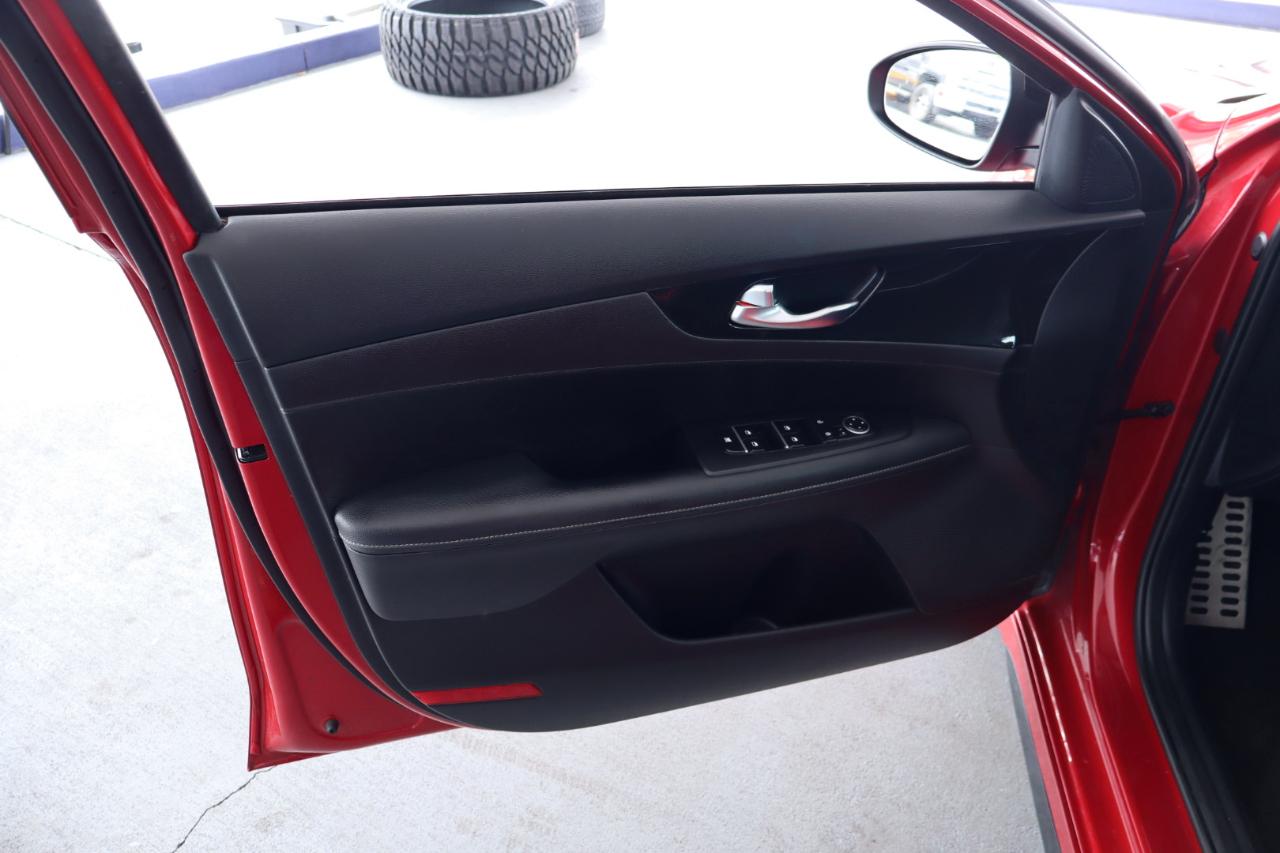 Kia Forte GT-Line IVT 2024