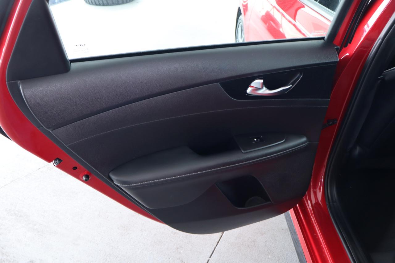 Kia Forte GT-Line IVT 2024