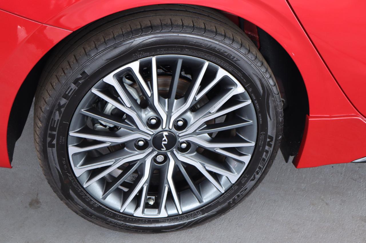 Kia Forte GT-Line IVT 2024