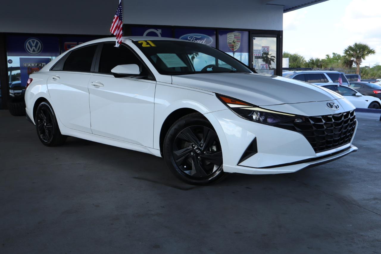 Hyundai Elantra SEL IVT *Ltd Avail* 2021