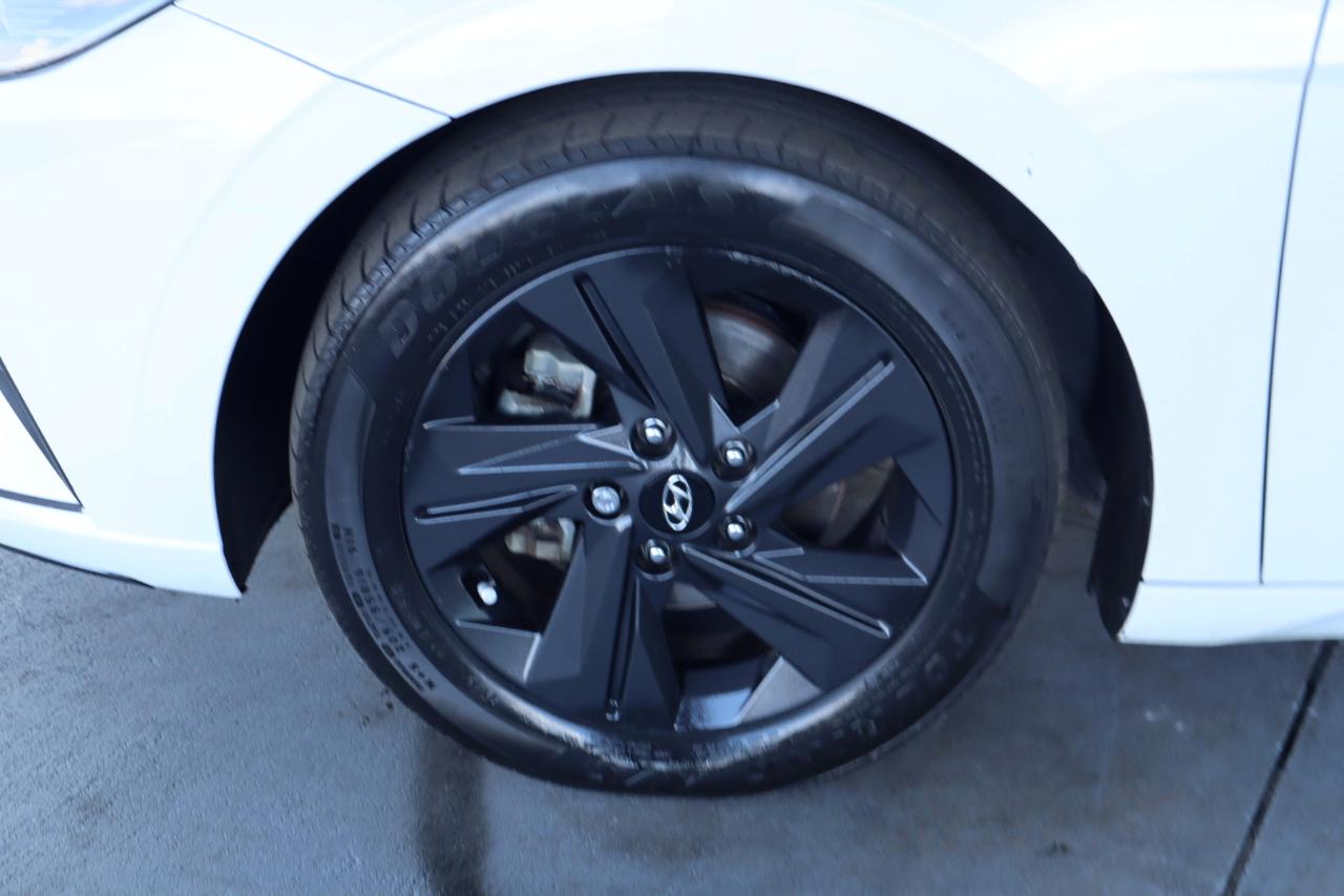 Hyundai Elantra SEL IVT *Ltd Avail* 2021