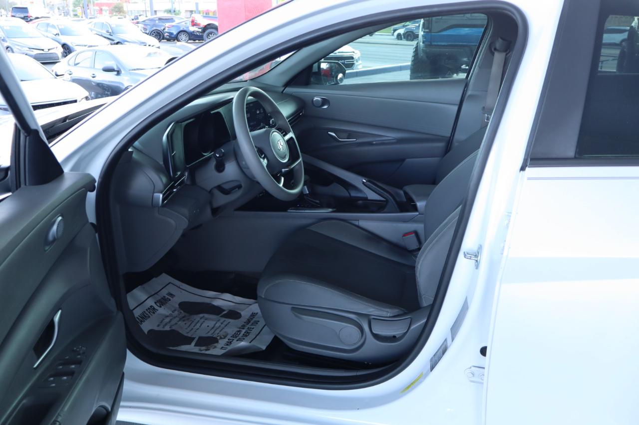 Hyundai Elantra SEL IVT *Ltd Avail* 2021